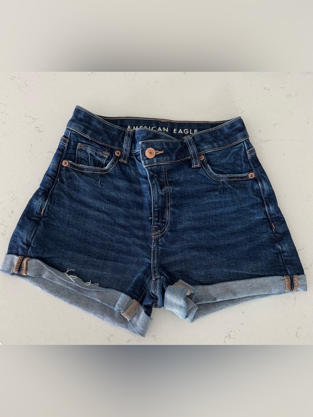 American Eagle Outfitters Dark Blue Rolled Cuff Denim Shorts size 000
